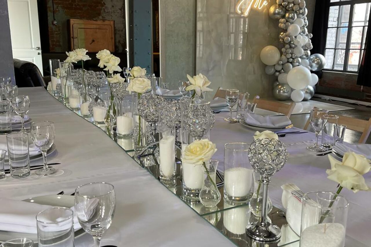 Арендовать SoldOut Lофт. Лофт-пространство с панорамными окнами