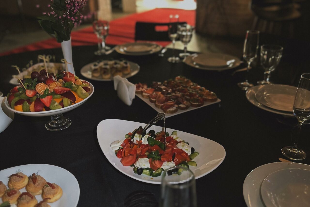 Арендовать SoldOut Lофт. Лофт-пространство с панорамными окнами