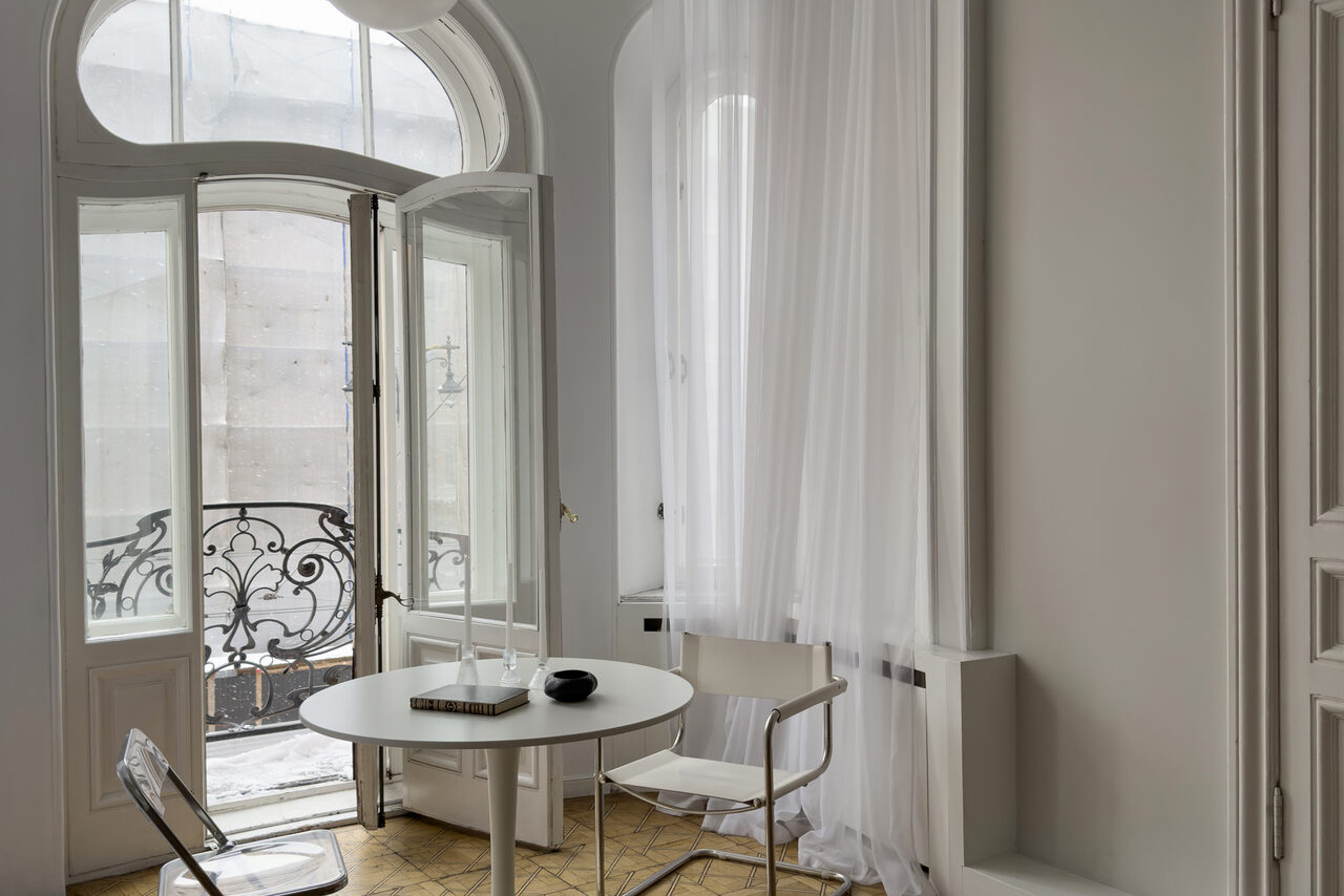 Арендовать Малый зал в классическом стиле для различных мероприятий