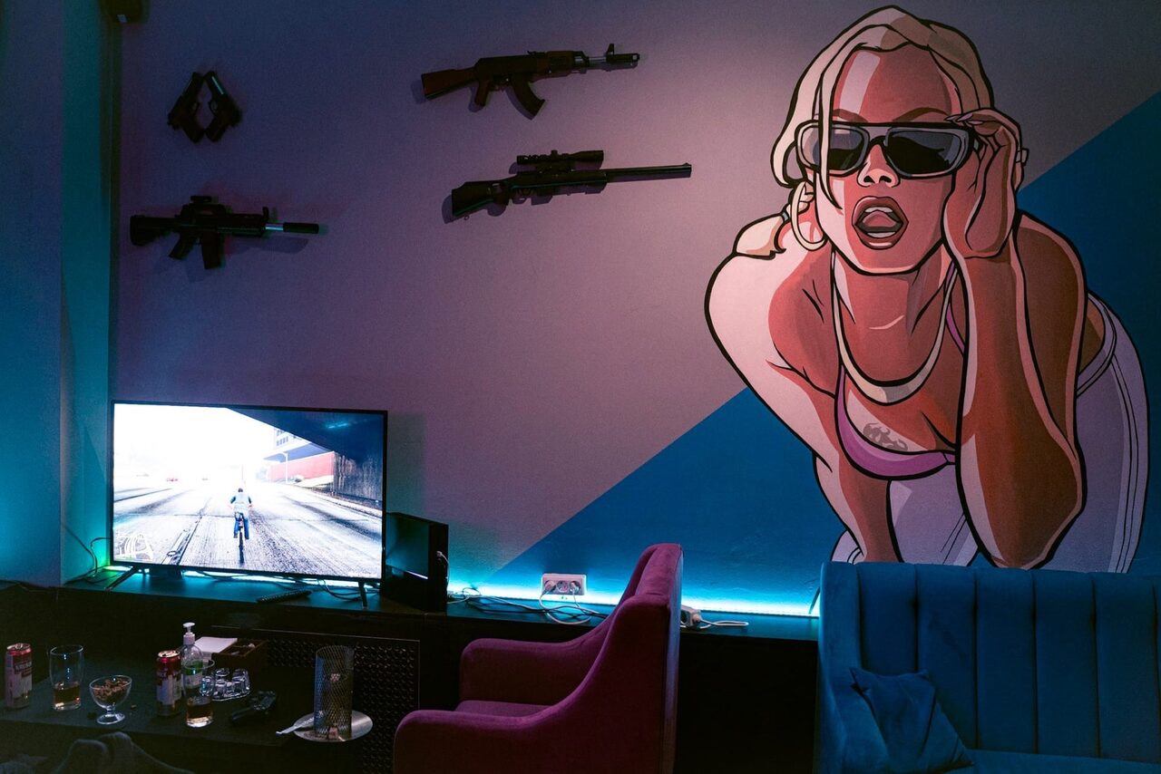 Арендовать GTA Lounge-Bar в игровом стиле
