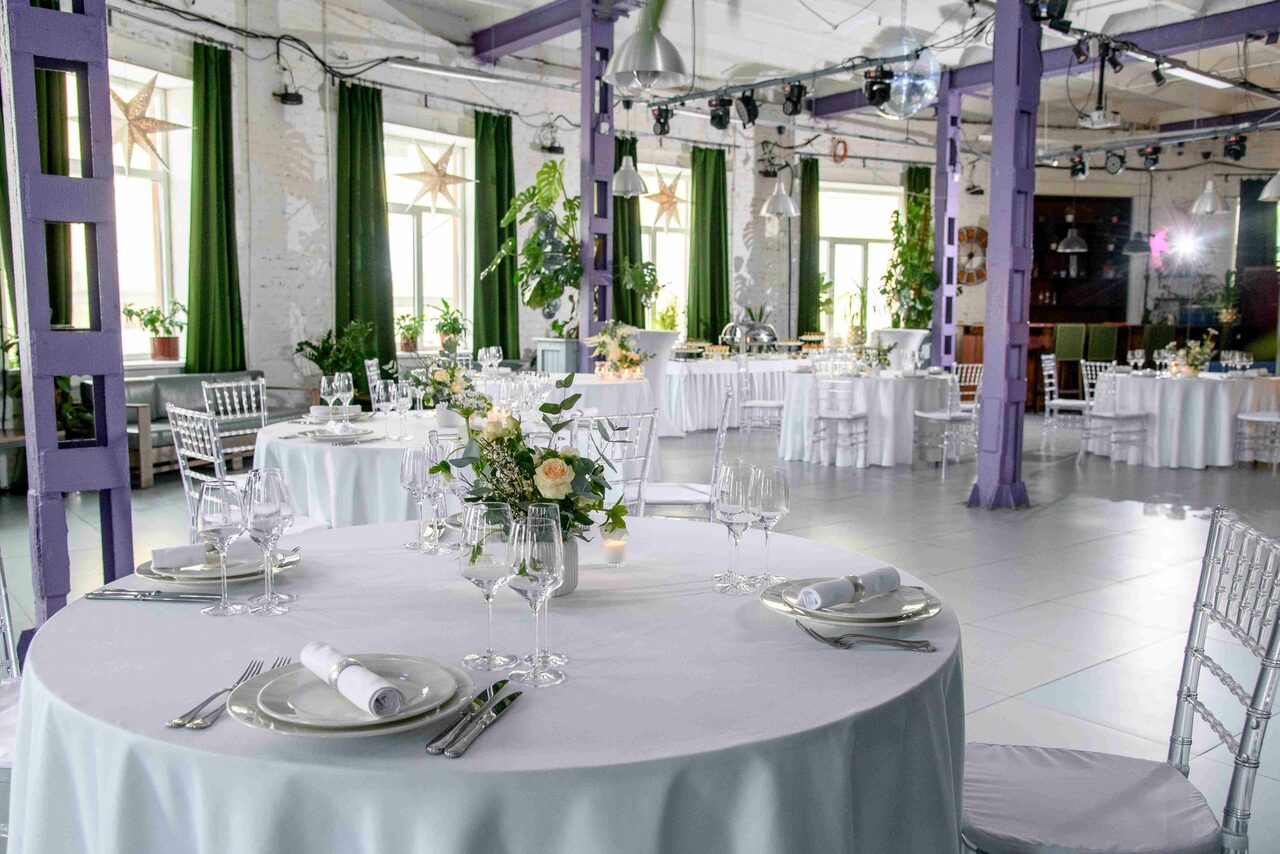 Арендовать Semicircular ecoloft with unique illumination