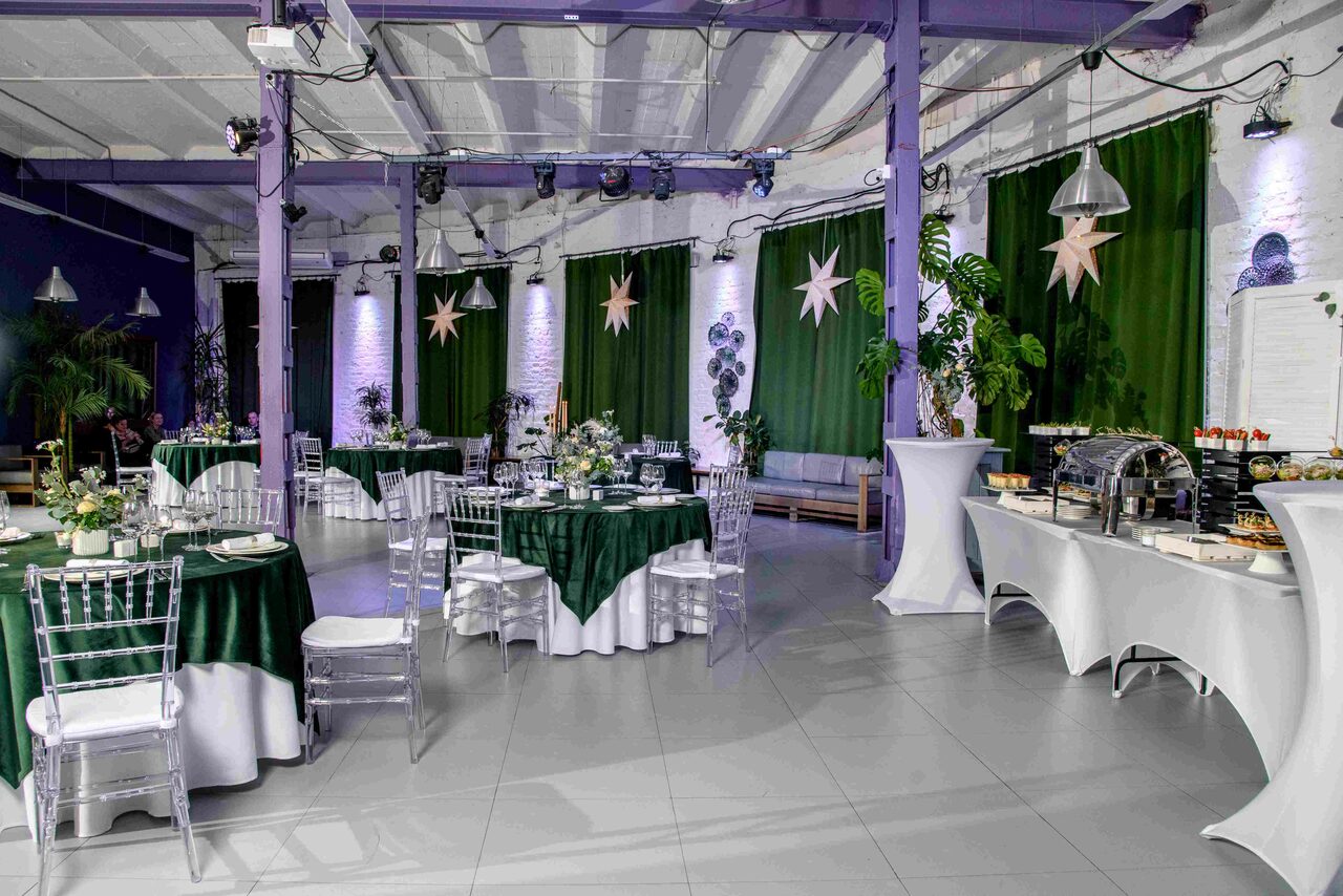 Арендовать Semicircular ecoloft with unique illumination