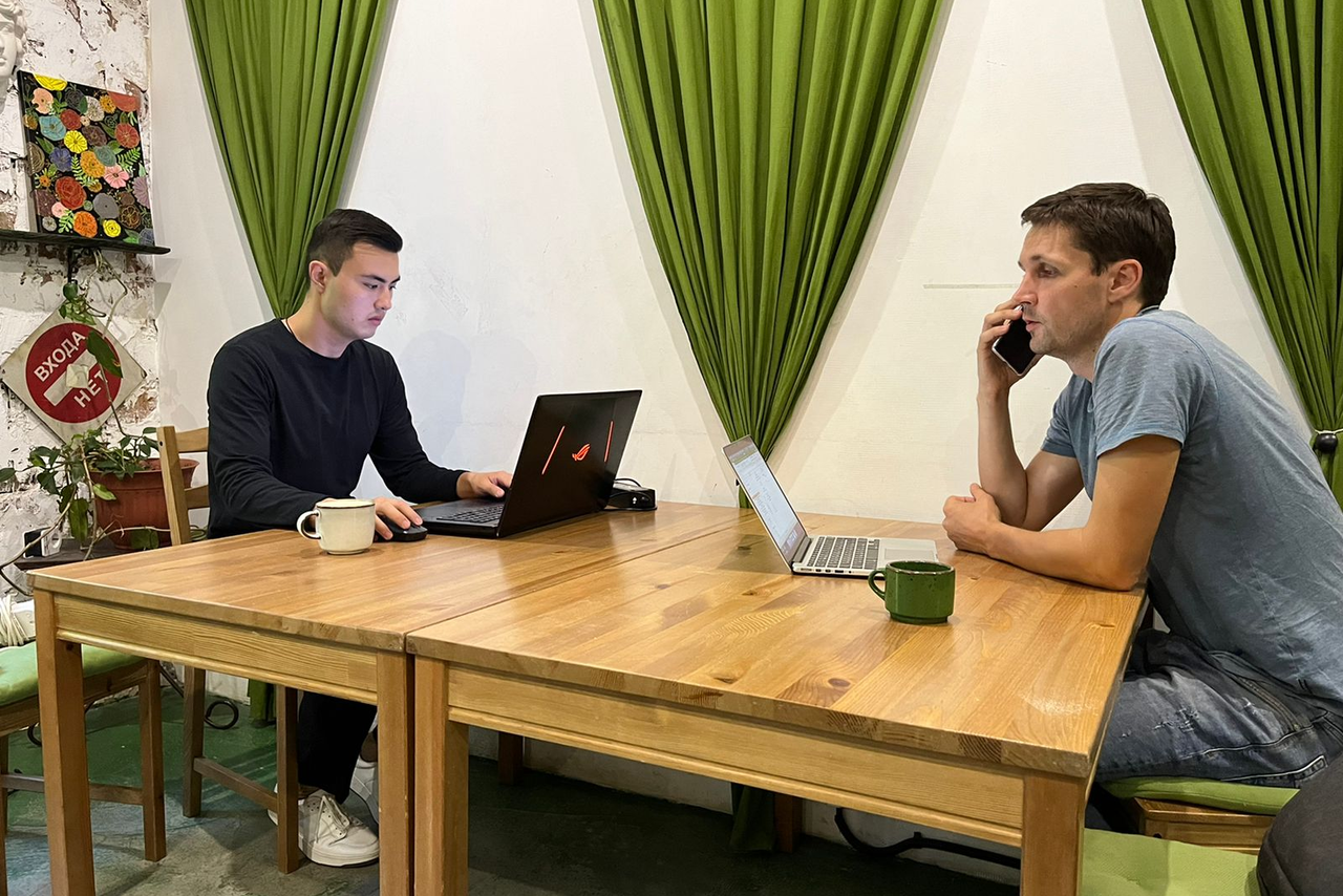 Арендовать Green room with a large mirror