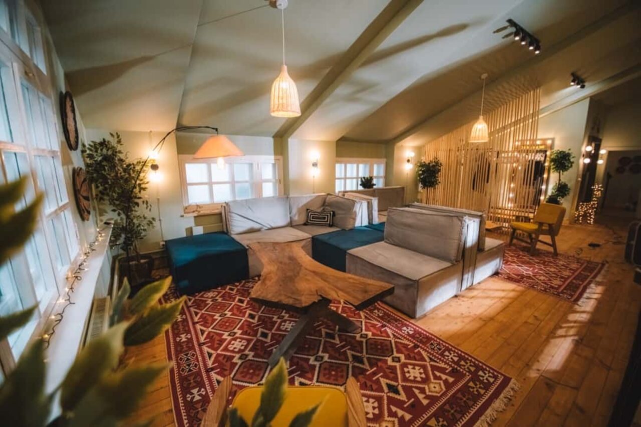 Арендовать Лофт с территорией под открытым небом