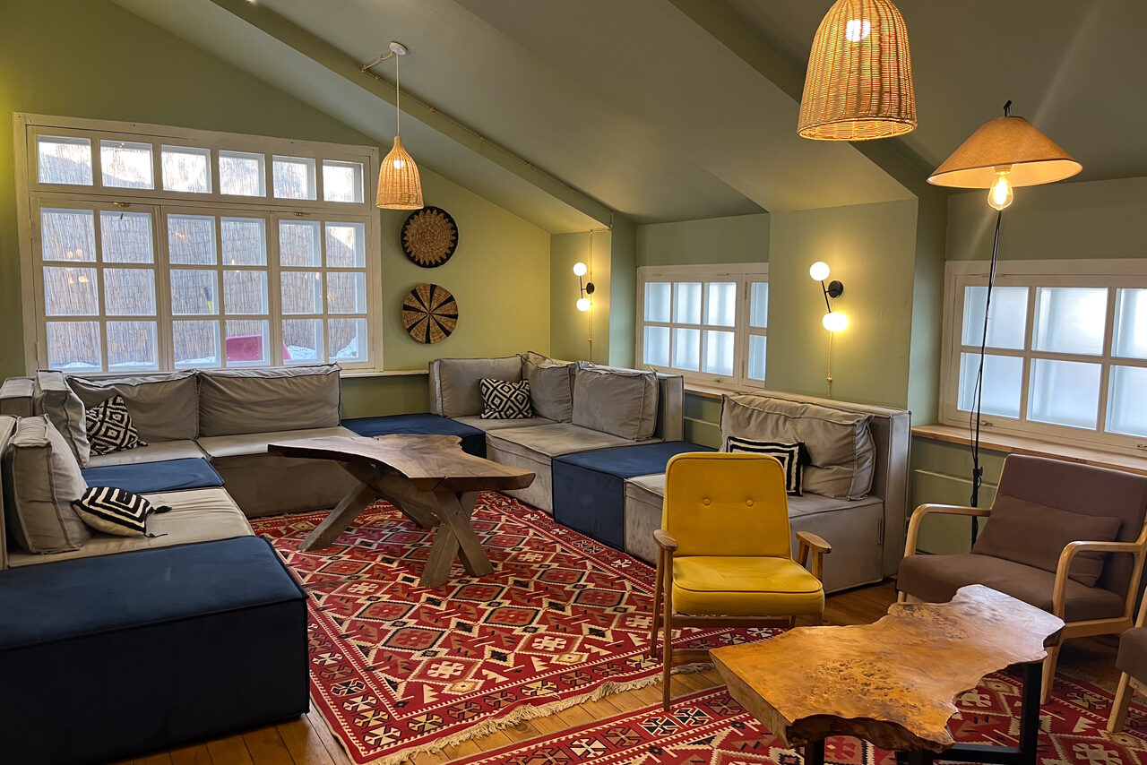 Арендовать Лофт с территорией под открытым небом