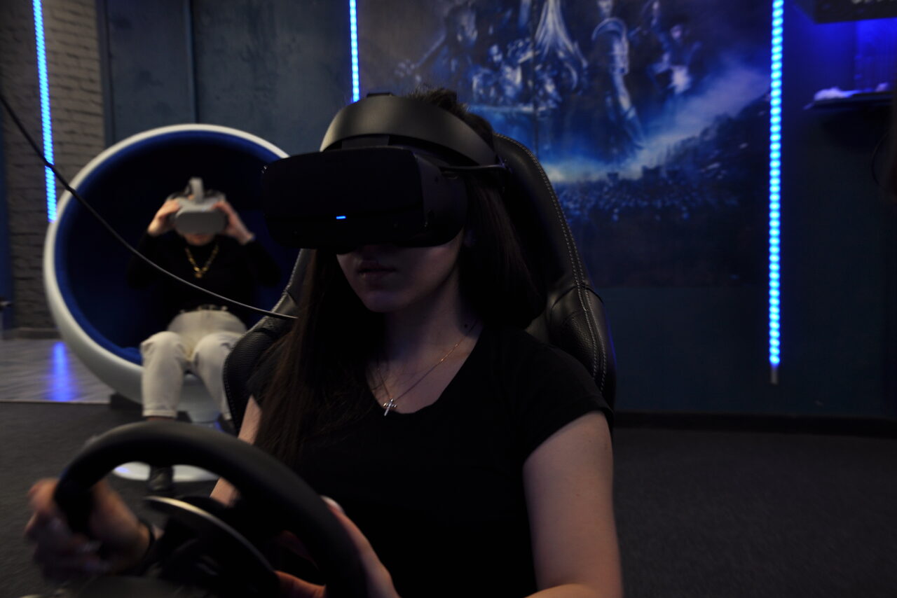 Арендовать  Closing virtual reality club